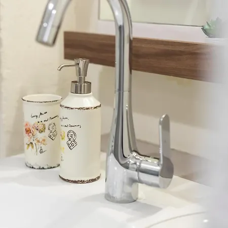 Old Town Retreat In Апартаменты *