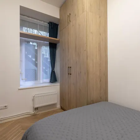 Апартаменты Old Town Retreat In