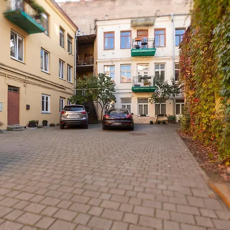 Old Town Retreat In Apartment