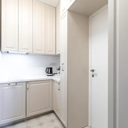 Апартаменты Old Town Retreat In *