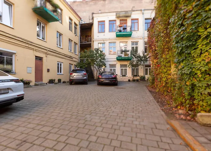 Old Town Retreat In Apartment